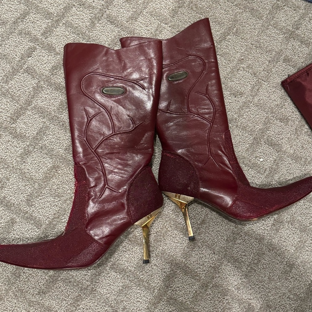 Leather maroon cowgirl boots 9
